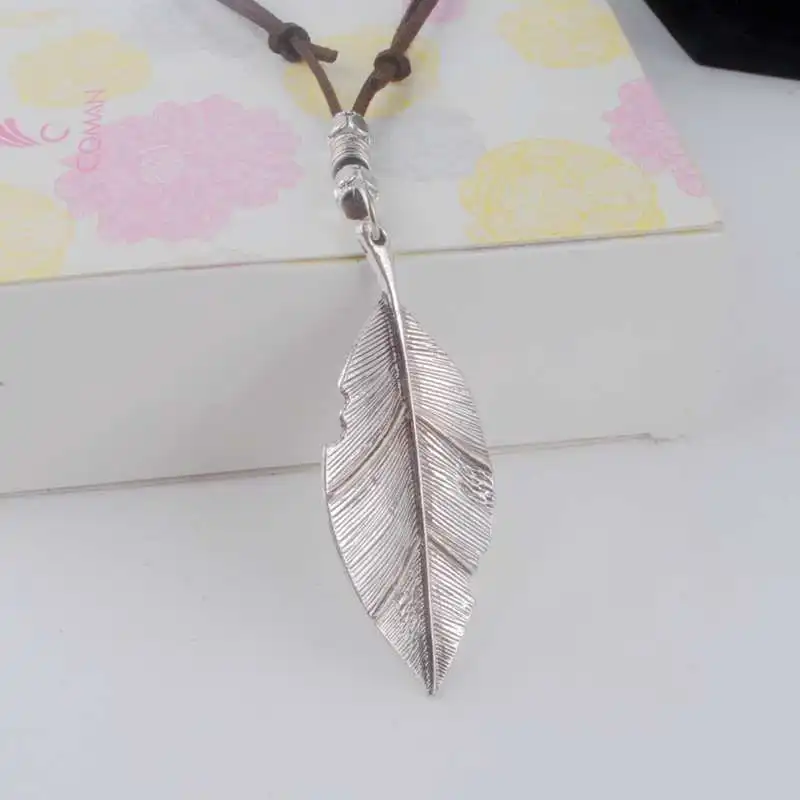 Женское колье с подвеской в виде листьев дерева из кожи | Украшения и аксессуары