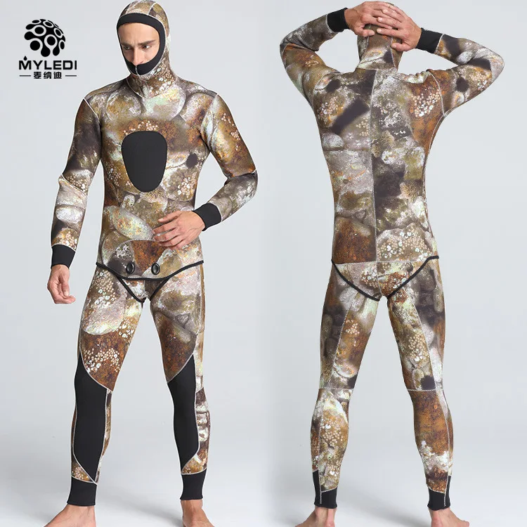 

New 5mm camouflage two pieces of men's waterproof warm warm fishing suit and surfers with chloroprene rubber diving suit
