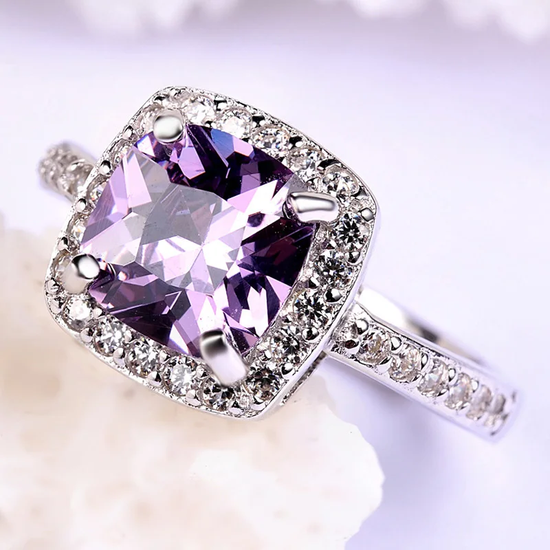 Кольцо из стерлингового серебра 925 пробы с квадратным фиолетовым фианитом
