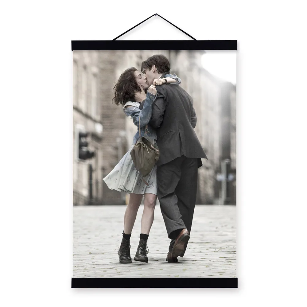 Винтажный постер в стиле ретро Anne Hathaway Фотофон для пары с надписью Love Kiss поп арт