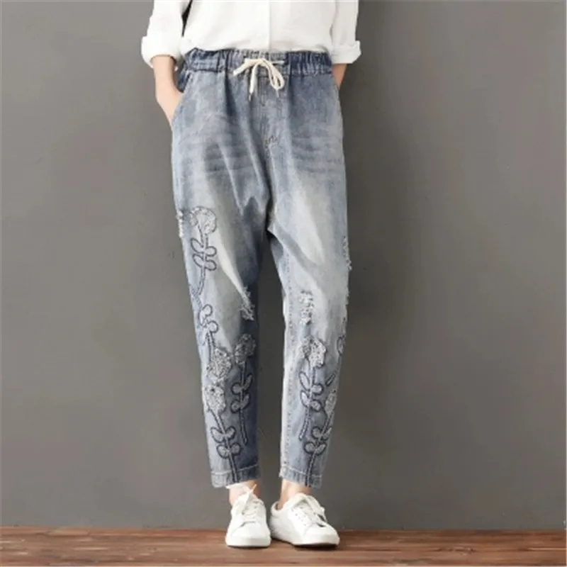 2018 New Jeans Plus Size Women Autumn Hole Harem Pants Floral Elastic Waist Show Thin Vintage Capris Blue ZY2383 | Женская одежда