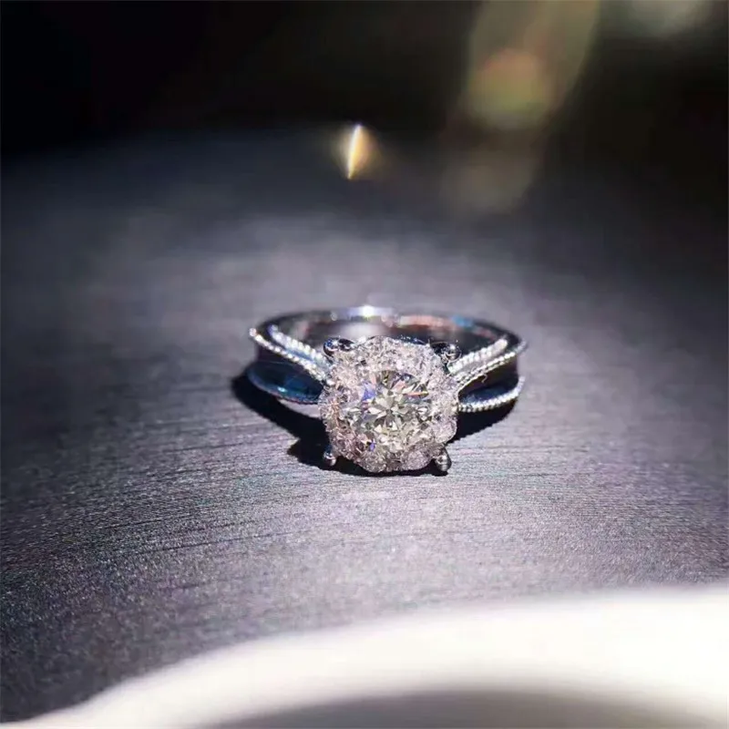 

Sterling Rings For Women S925 Fine Jewelry Cubic Zirconia Classical Design Of Twist Four Claws Round Drill Ring Love-065