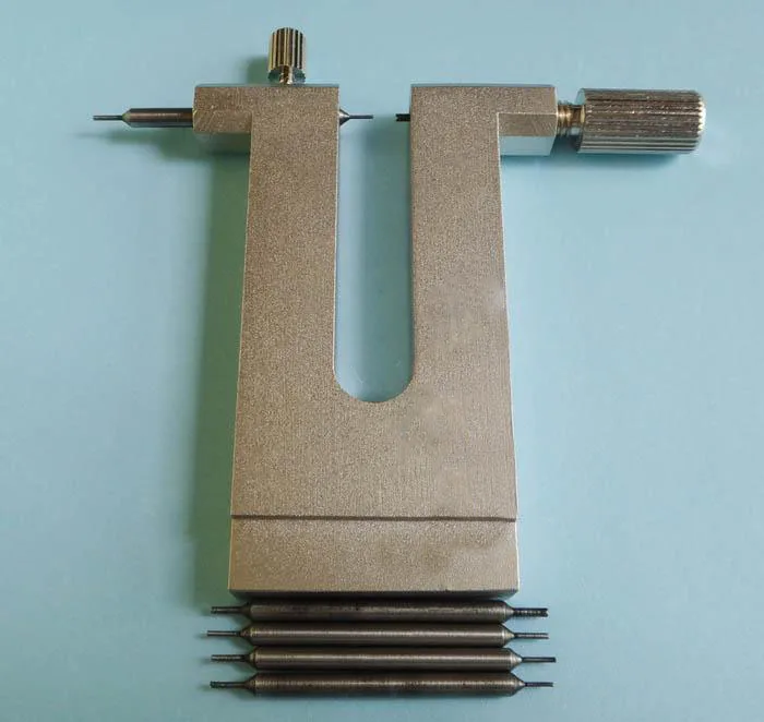 Фото Watch Tools Screw Extractor 30209 with 6 Reversible Driving Pins Precision Repair Наручные часы Watch Tools Screw Extractor 30209 with 6 Reversible Driving Pins Precision Repair Наручные часы
