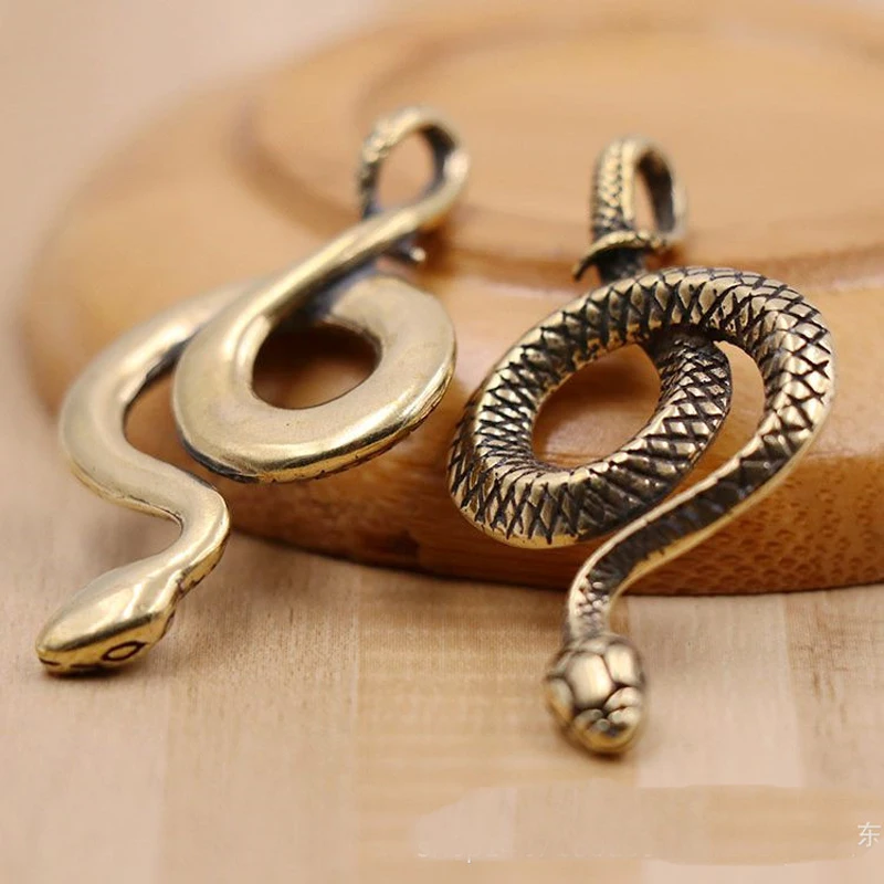 Кожаный брелок для ключей сделай сам с пряжкой из твердой латуни | Дом и сад