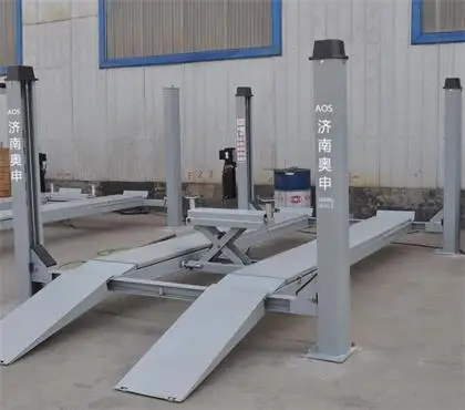 Специальный четырехстоечный подъемник для грузовика второго подъемного