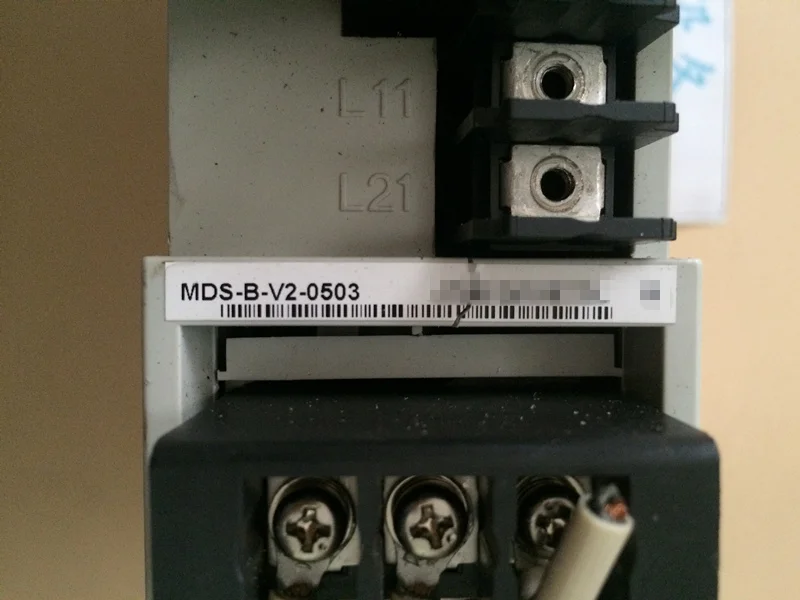 MDS B V2 0503 Серводвигатель 100% протестирован в рабочем состоянии * реальный запас