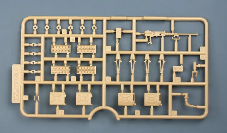 Tiger модель 4624 1/35 IDF Nagmachon Тяжелая APC Doghouse ранняя модель комплект