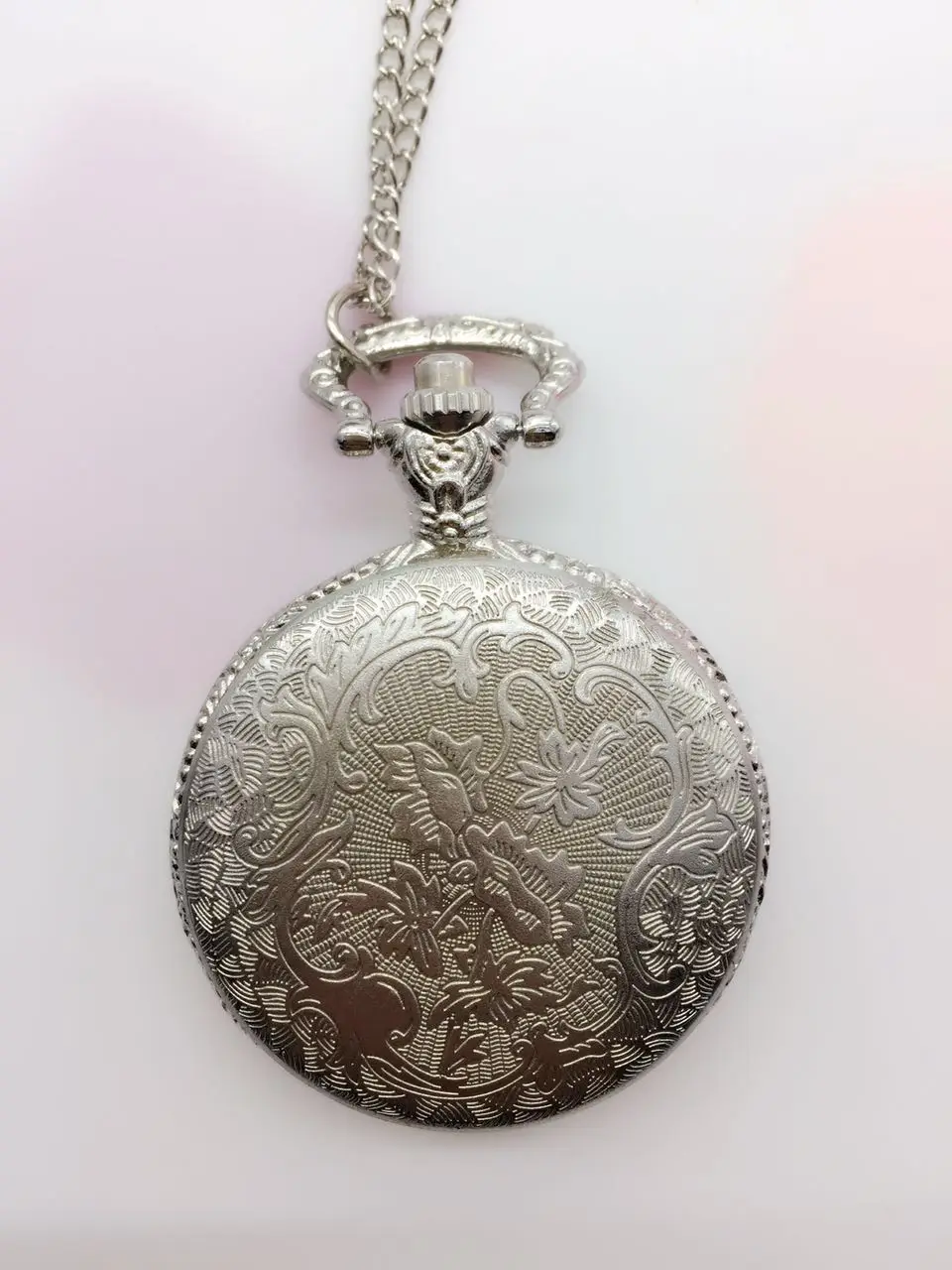 

Silver Color Pocket Watch Motorcycles Pattern Quartz 10pcs/lot