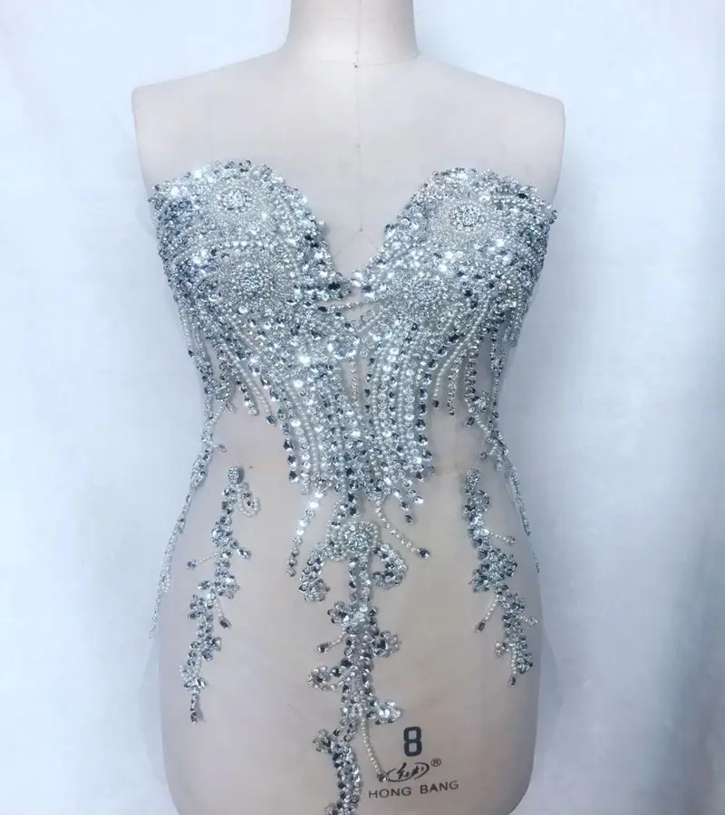 silver rhinestones Ручная работа ослепительное серебро пришивные стразы цвета слоновой кости белые страусиные перья Аппликация Кристалл отделка патчи 64*35 см - Цвет: silver rhinestones