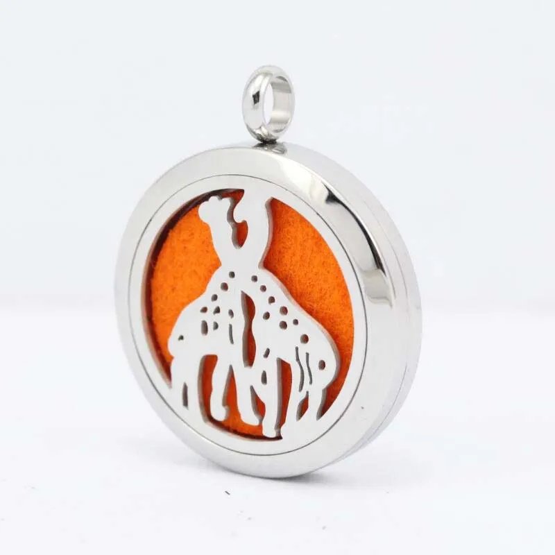 2017 New Stainles Steel 30mm Animal Giraffes Round Aromatherapy/Essential Oil Diffuser Perfume Locket Pendant (Without Chain) | Украшения и