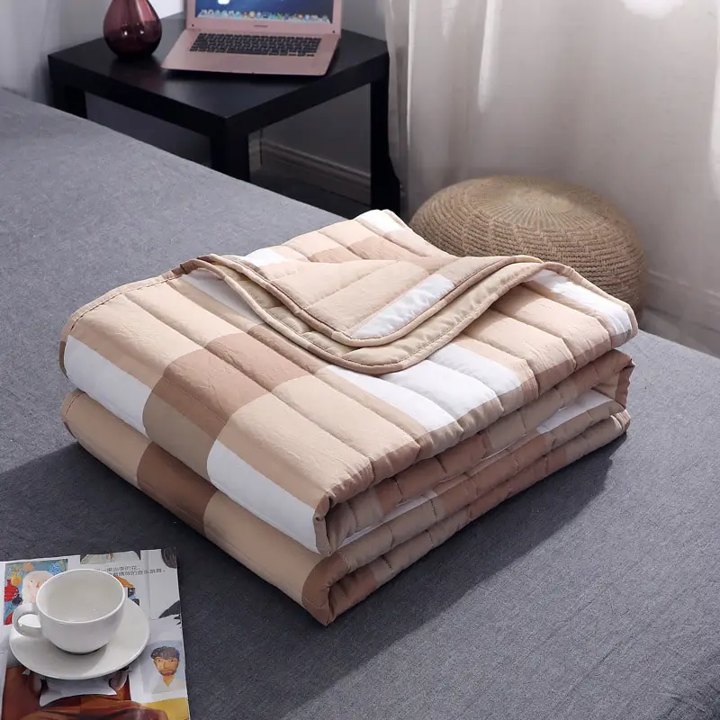 Summer Cotton Blend Quilt Quilted Soft Breathable Air Condition Quilts Blanket Thin Stripe Plaid Comfortfer Bed Cover Bedding