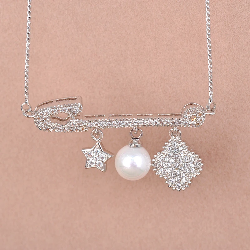 Модные ювелирные изделия Нежный кубический цирконий в форме звезды белый