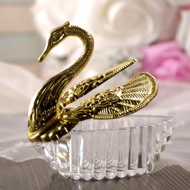 

12pcs/lot Creative Engagement Wedding Candy Box Little Swan Shaped Transparent Plastic Gift Box Party Decoration