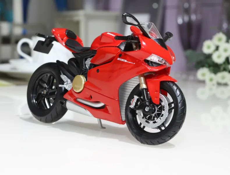 Maisto 1/12 Ducati1199| |