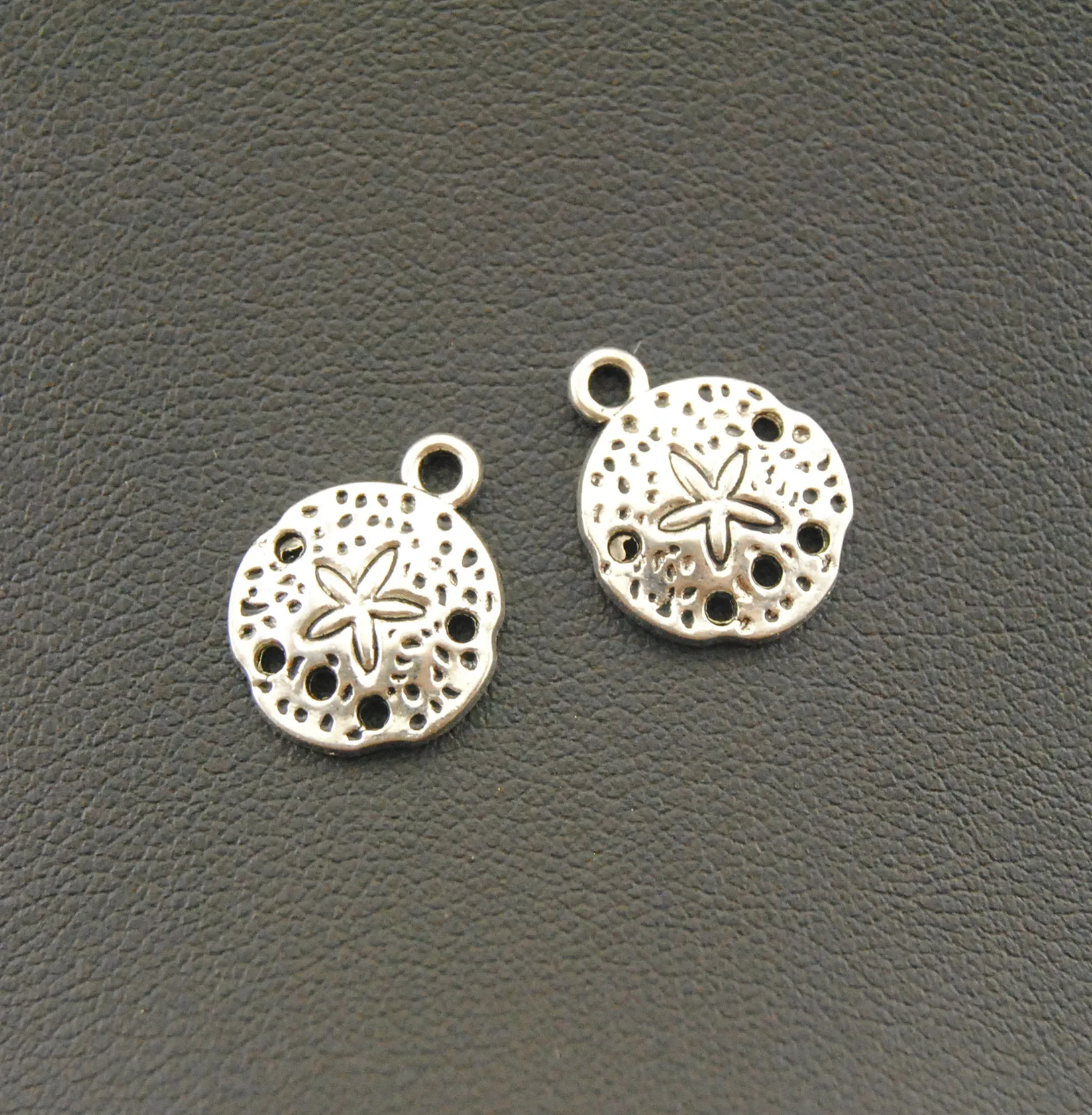 

10pcs Silver Color Sand Dollar Charm Jewelry Making DIY Handmade Craft A1098