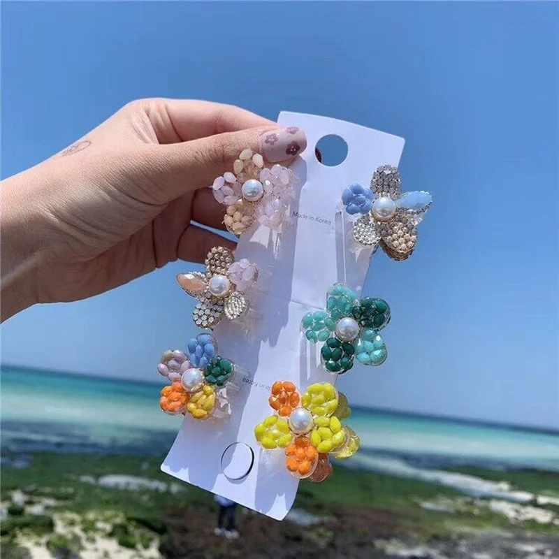 

MENGJIQIAO 2019 Korean New Trendy Crystal Flower Hair Claws Colorful Hair Clips For Women Fashion Summer Hair Accessories