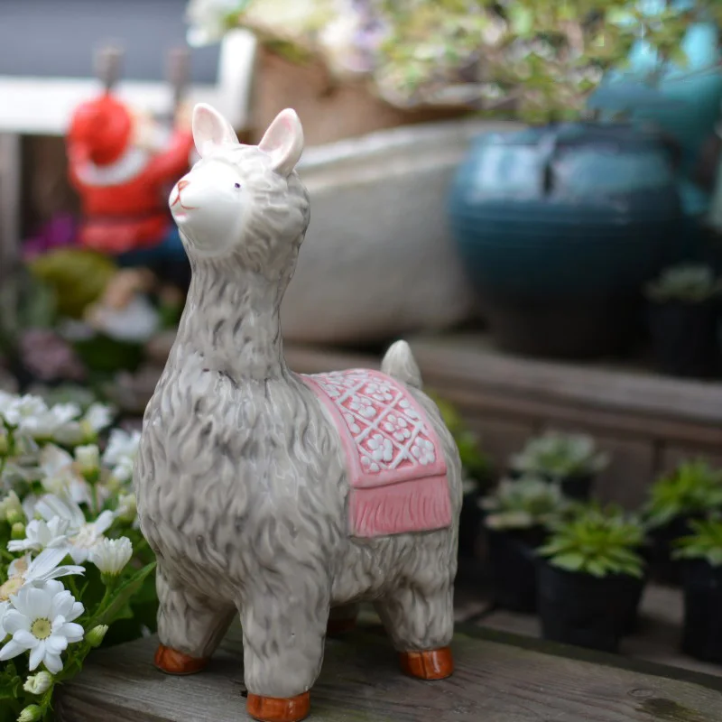 

Pastoral Ceramic Piggy Bank Ornaments Cute Simulation Animal Decoration Home Livingroom Table Figurines Craft Birthday Gift Art