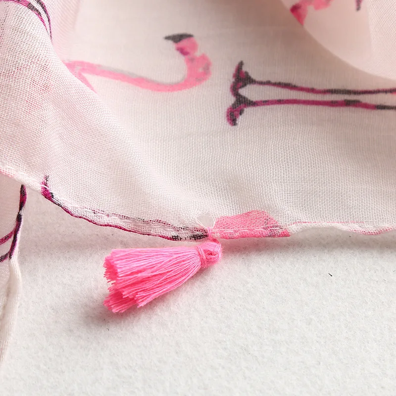 

New Pink Flamingo Print Cotton Tassel Scarves Fashion Woman Seaside Holiday Sunscreen Beach Lady Shawl Female Pashmina