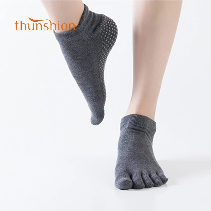 

Thunshion 3 Pairs Womens Protect Heel Yoga Ballet Socks Non Slip Massage Toe Socks With Comfortable Welt 3D PVC