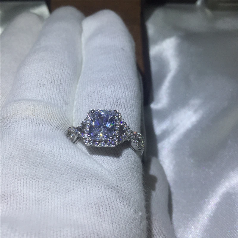 Женское кольцо из серебра 925 пробы с фианитом | Украшения и аксессуары