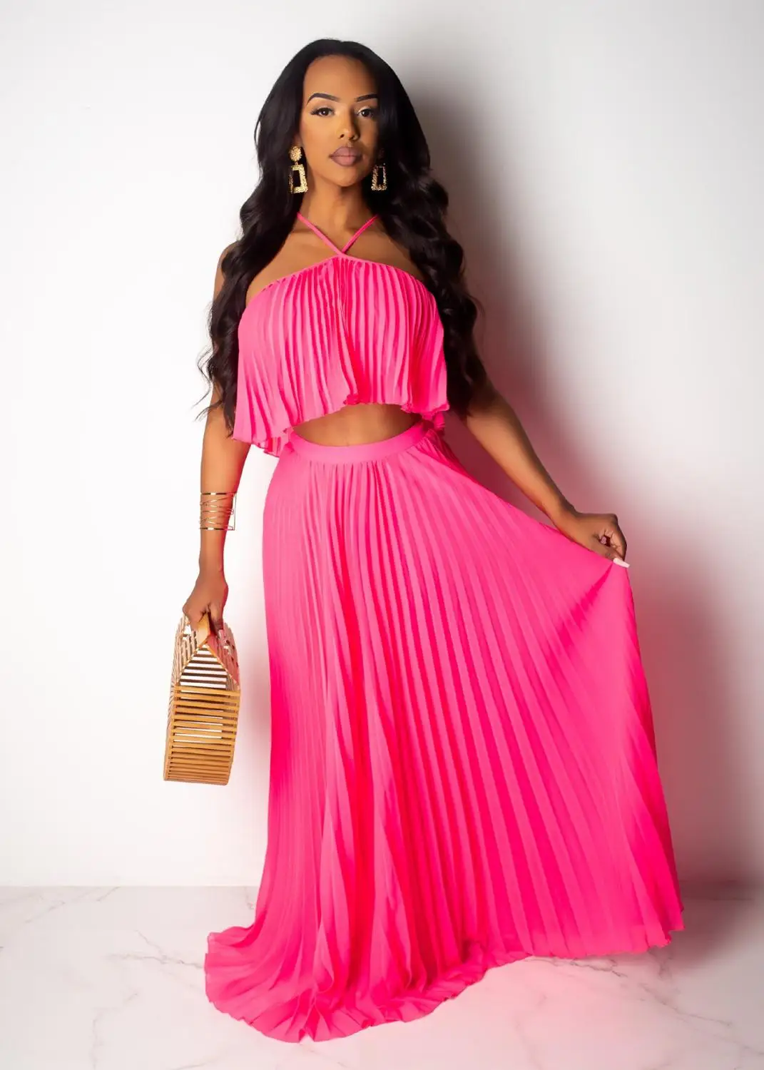 

Temperament Elegant Solid Chiffon Pleated Sexy Dress Suits Women Halter Sleeveless Crop Top With Long Fold Dress Two Piece Sets