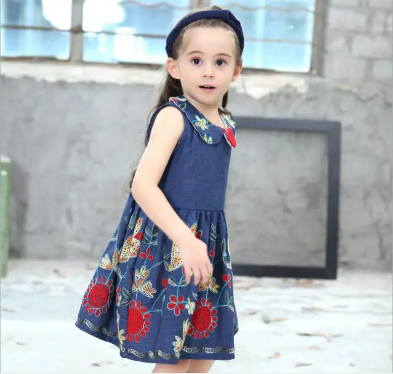 Новинка 2017 деним для девочек платье с вышивкой волна кружева без рукавов Детское