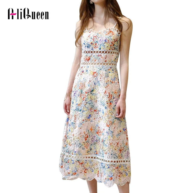 Женское кружевное платье с вышивкой разноцветное вечернее на тонких бретелях