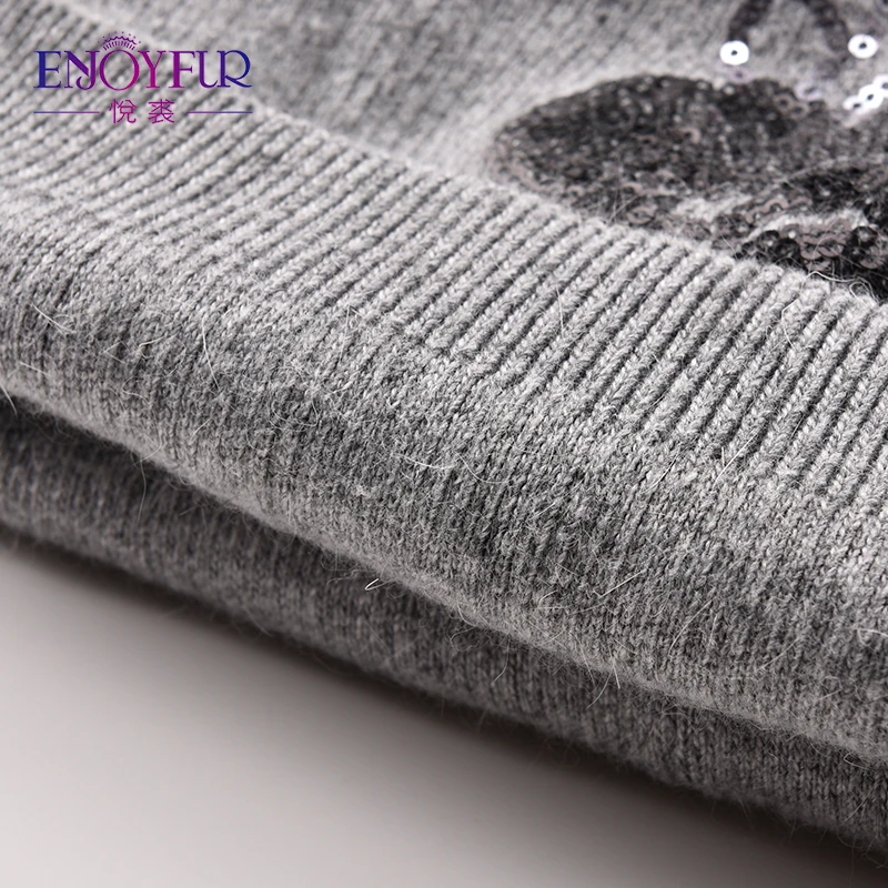 Enjoyfur зима Шапки для Для женщин енота Мех Pom Hat цветок Вышивка двойной Слои вязаный