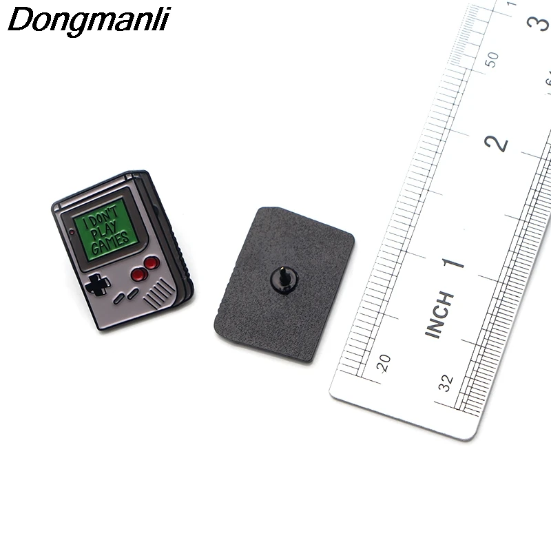 P3526 Dongmanli игра машина милые эмалированные булавки и броши для женщин и мужчин нагрудные булавки рюкзак сумки значок подарки
