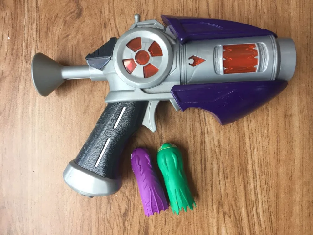 Горячая продажа мультфильм аниме Slugterra Play Shot Gun игрушка дать 2 пули 1 фигурку как