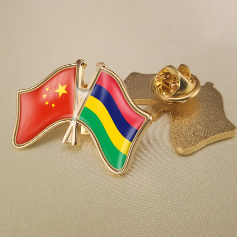 Маврикии Китай (материк) перекрестные двойной флаг дружбы значков на булавке
