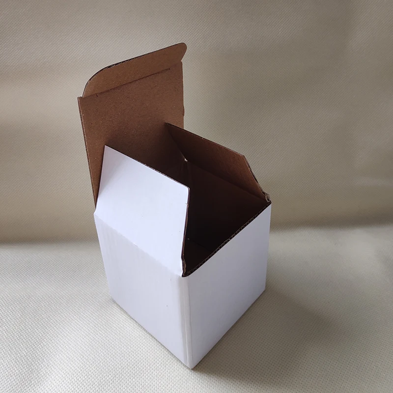 15 шт. белая гофрированная картонная упаковочная коробка Металлическая лампа