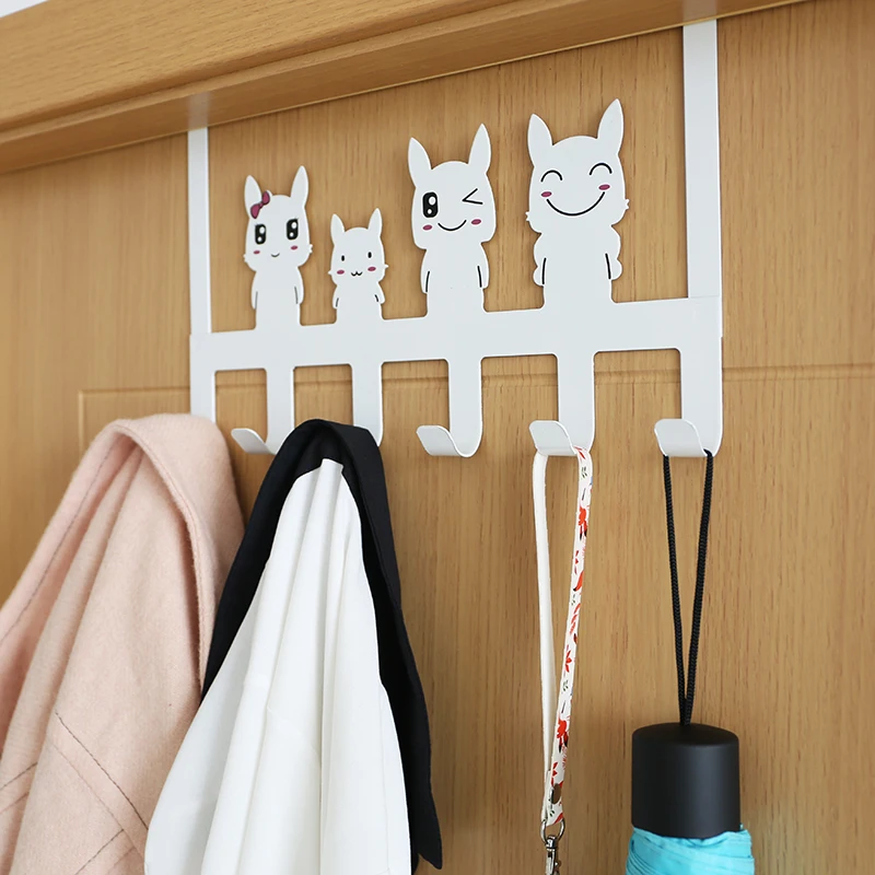Мультфильм назад над дверью висит вешалка для одежды крючки гардероб халат Rails