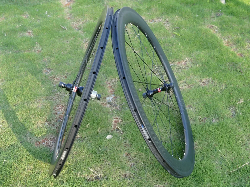 Новинка полный углеродный дорожный велосипед гоночный клинчерная колесная пара