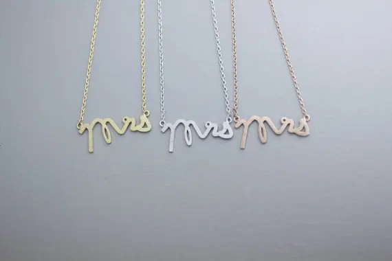 Ромашки 10 шт. изящный г-жа Цепочки и ожерелья крошечные любовь буквы алфавита