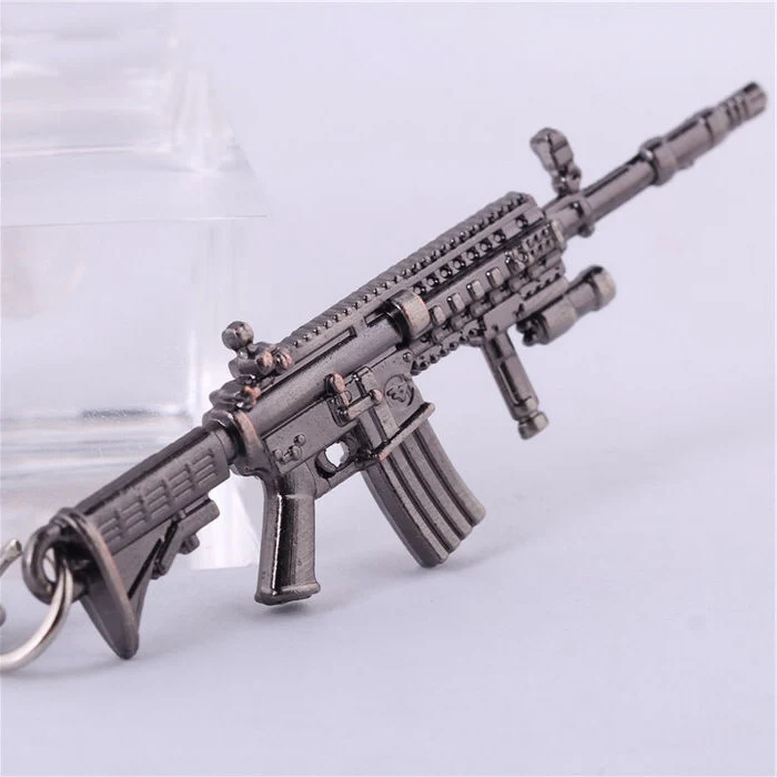 Мужские брелки для ключей с пистолетом Counter Strike CS GO M4A1 AK47, Sniper Awp, мужские брелки, ювелирные изделия, автомобильные аксессуары, подарок, сувениры - Цвет: 18