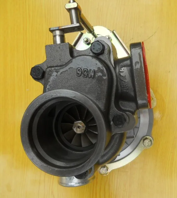 WGT30 3 GT35 GT3582 T04E T3T4 T3 a/r0.70 a/r.48 300 400HP с водяным и масляным охлаждением