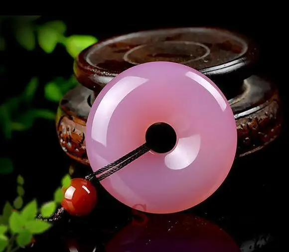 

Уникальный красивый розовый агат халцедон ручной резной мир застежка Подвеска Ожерелье