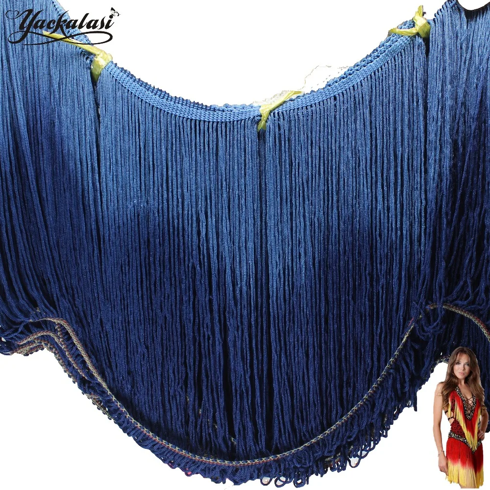 10 ярдов с эффектом деграде (переход от темного к украшенные бахромой и кисточками