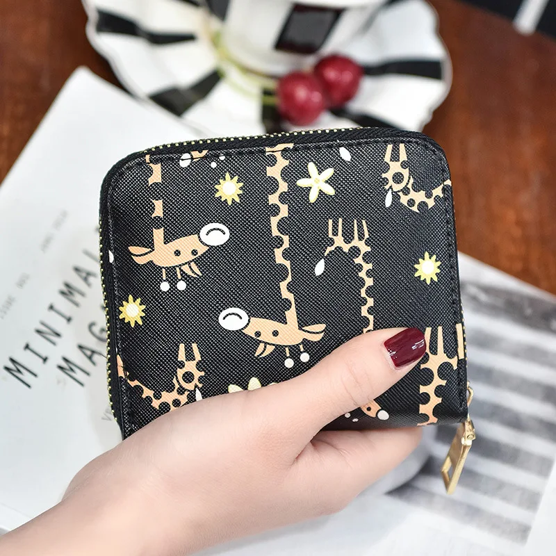 2018 New Print Short Cartoon Cute Wallet Giraffe/Medal Womens Wallets And Purses Ladies Leather Wallets Card Holder