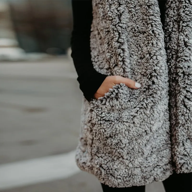 

Fur Vests Winter Luxury Thick Sleeveless Jacket Women Vest Hooded Fur Warm Vest Faux Fur Coat Women Coats Waistcoat