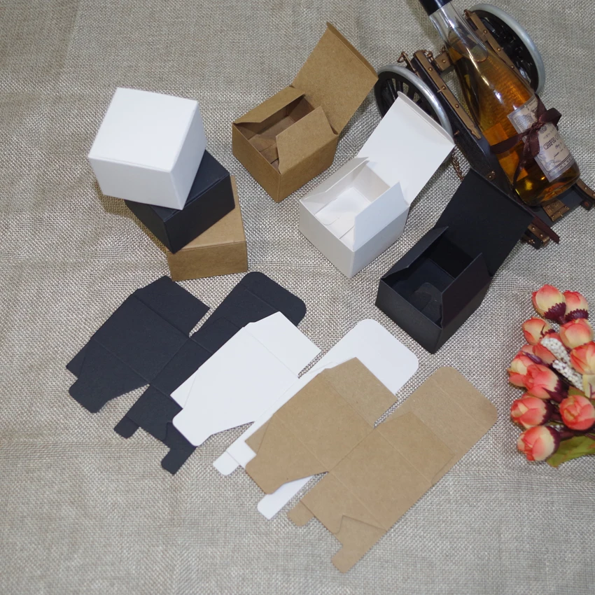 100 шт./лот 4x4x3cm 6x6x5cm 6 размеров черный/коричневый/белый 350gsm 1 tuck картонная