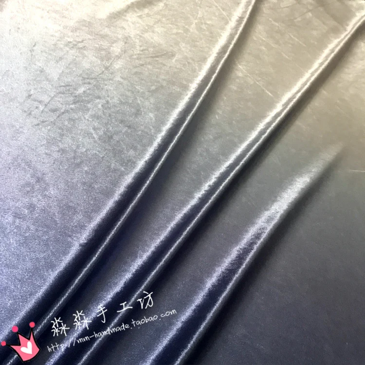 Текстильная ткань темно синего цвета постепенно меняющийся цвет мягкий бархат