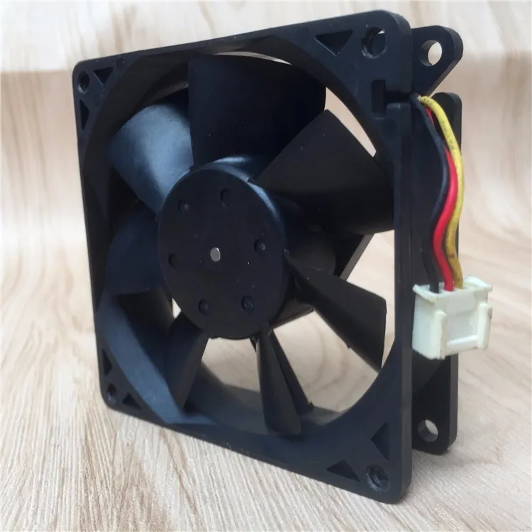 NIDEC D08T-12PU в 8025 8 см 0.22A 80*80*25 мм DC 12V 3 линии скорость Сервер вентилятор охлаждения |