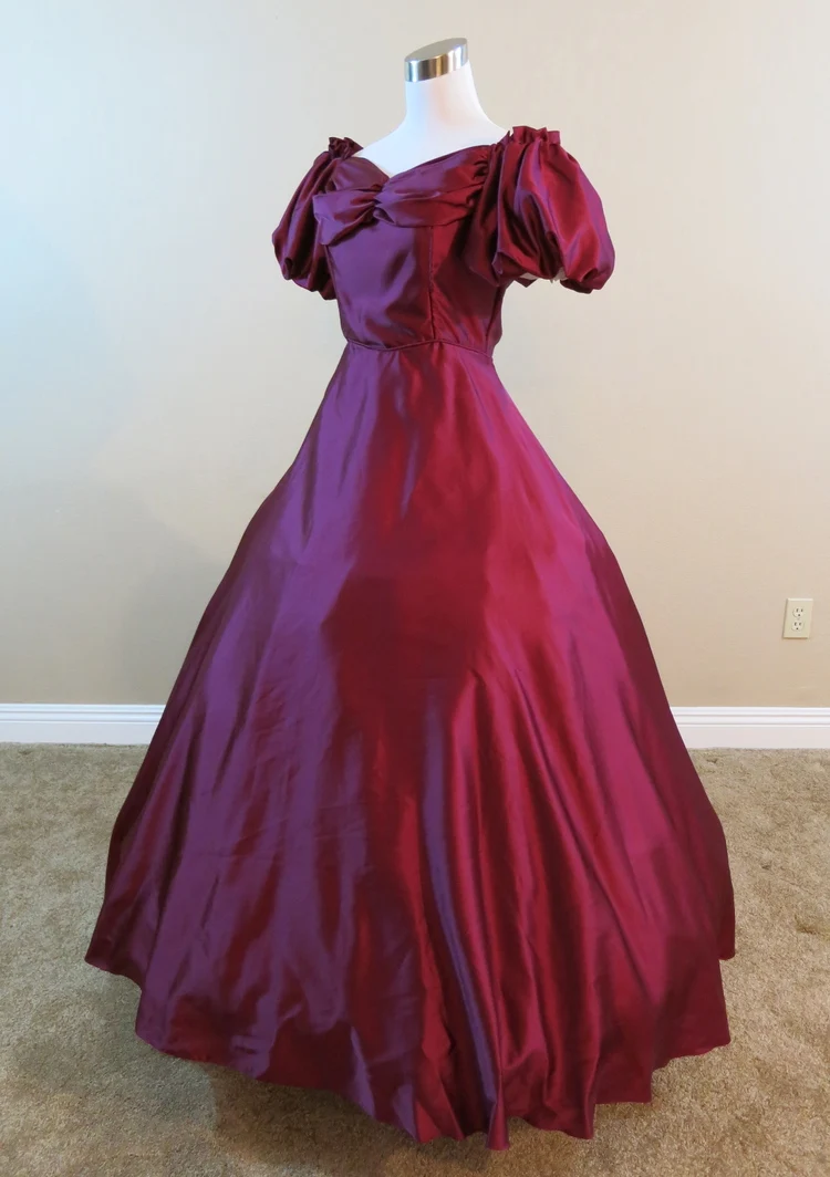 Burgundy Gown Civil war costume renaissance dress satin dres | Женская одежда