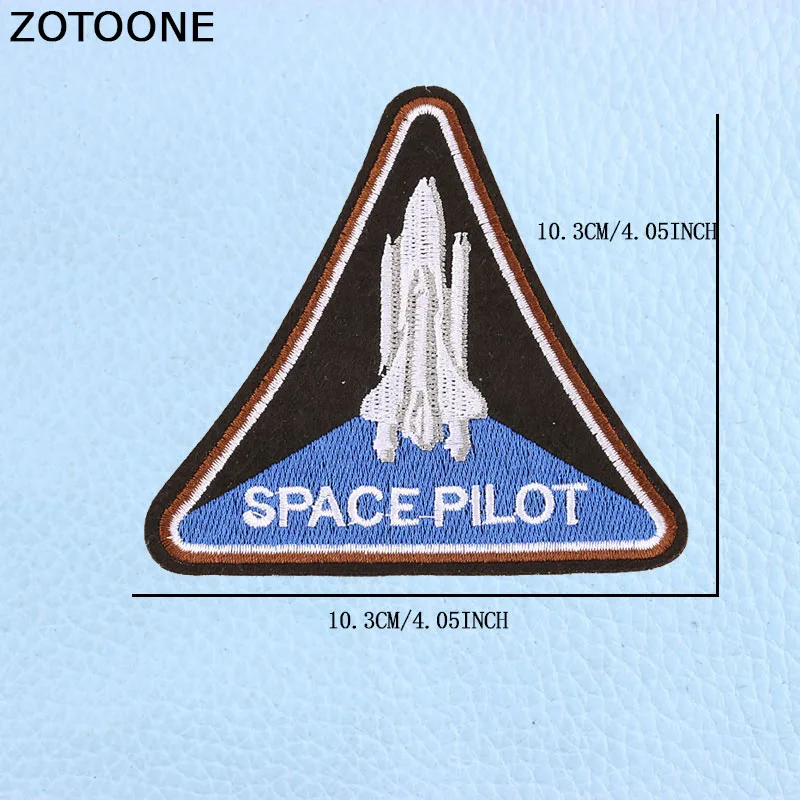 ZOTOONE UFO подвеска в виде космонавта и планеты Космос вышитые патчи железные нашивки для одежды нашивки DIY полосы инопланетяне значки аппликации E - Цвет: Антикварная медь