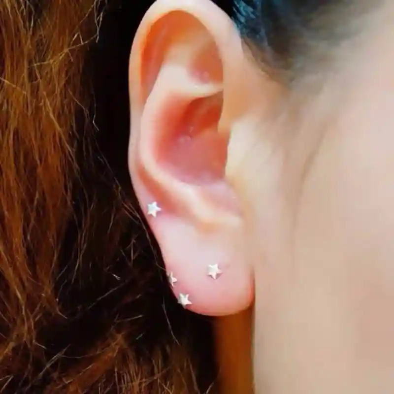 Женские маленькие серьги-гвоздики из серебра 925 пробы со звездами луной