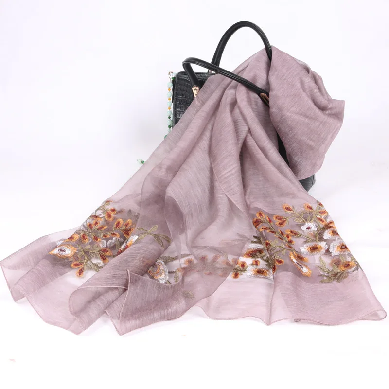 2019 spring and summer women's new silk wool scarf embroidered gradient sunscreen shawl scarves | Аксессуары для одежды