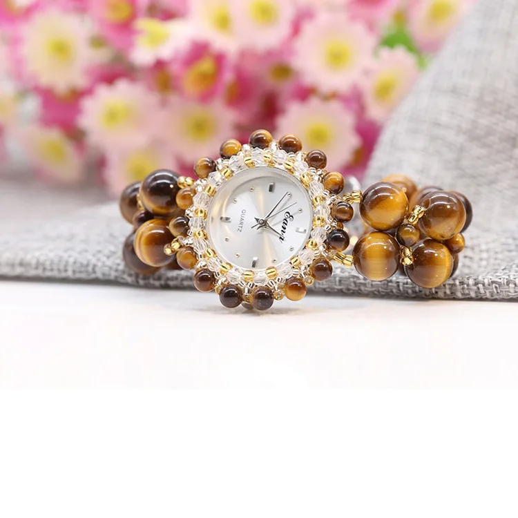 2019 Elegant Women Fashion New Arrival Round Dial Classic Retro Quartz Watch Lady Crystal Bracelet Watch
