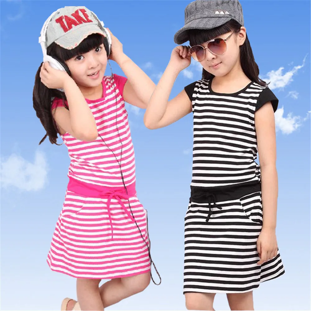 Юные девочки  Пионеры Комсомолки Юные Девушки Девочки Форма Юбки Шевроны / Винтажное  Советское Фото / Я5 (торги завершены #320413196)